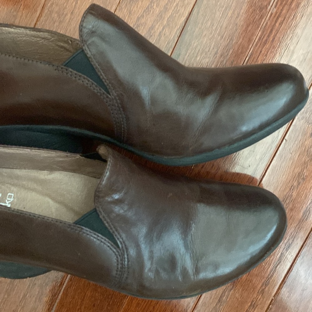 Dansko Robin Chocolate Burnished Clogs - Picture 8 of 14